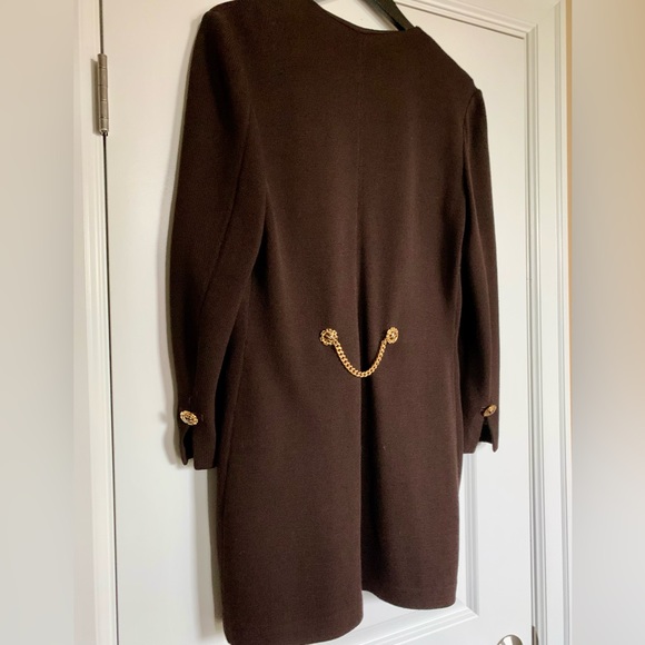 LN ST JOHN COMPACT BOUCLE TOPPER. ACTUAL COLOR IS DARK CHOCOLATE. - Picture 8 of 12